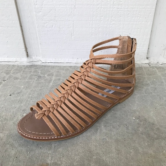 Steve Madden Kaster Gladiator Sandal - Picture 5 of 8